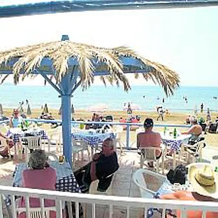 Hotel, Zakynthos Island 호텔 Kalamákion